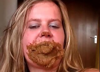 Super hot XXX chicks eating poop tube videos